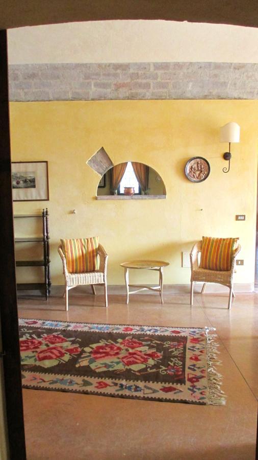 Agriturismo Le Colombaie 부세토 외부 사진