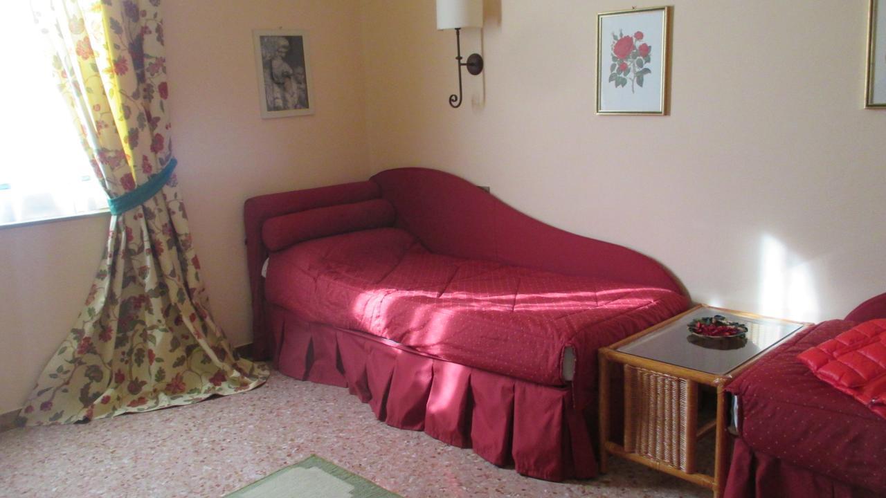 Agriturismo Le Colombaie 부세토 외부 사진