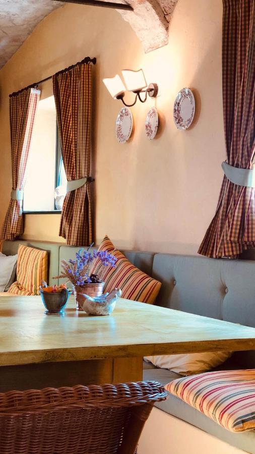Agriturismo Le Colombaie 부세토 외부 사진